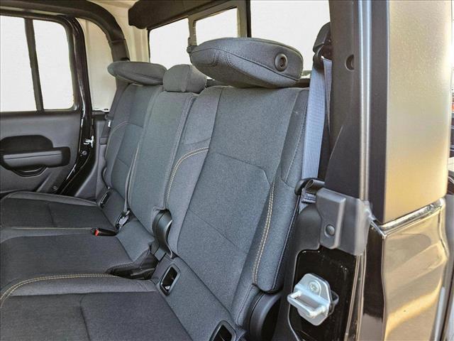 new 2025 Jeep Gladiator car, priced at $41,439