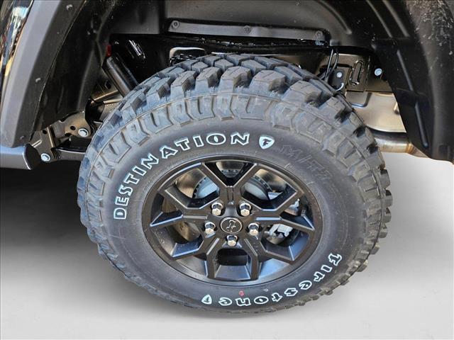 new 2025 Jeep Gladiator car, priced at $41,439