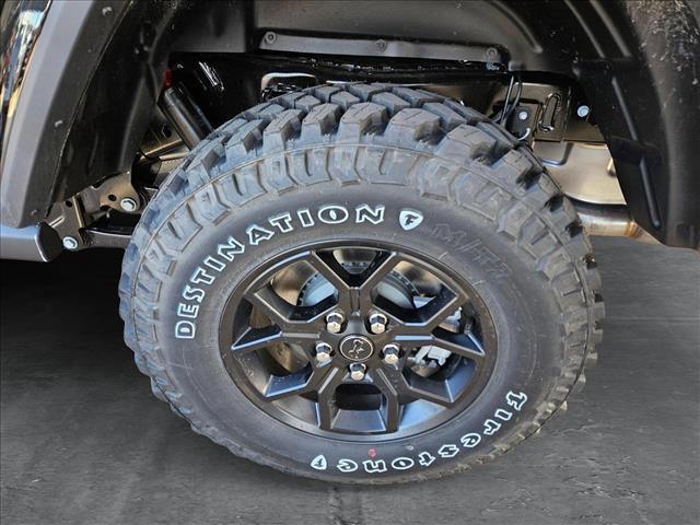 new 2025 Jeep Gladiator car, priced at $47,473