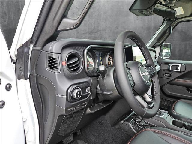 new 2025 Jeep Gladiator car, priced at $48,798