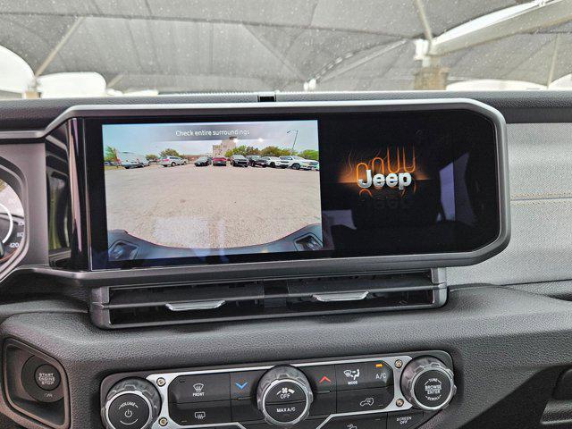 new 2025 Jeep Gladiator car, priced at $37,837