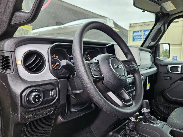 new 2025 Jeep Gladiator car, priced at $37,837