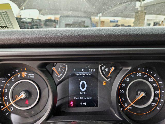 new 2025 Jeep Gladiator car, priced at $37,837