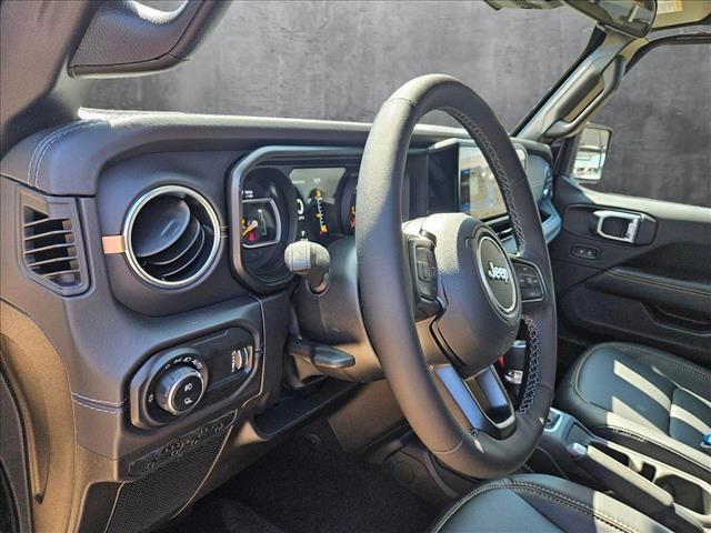 new 2025 Jeep Gladiator car, priced at $42,060