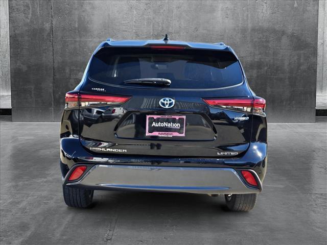 used 2020 Toyota Highlander Hybrid car, priced at $30,488