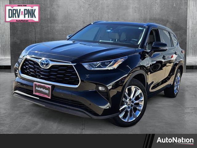 used 2020 Toyota Highlander Hybrid car, priced at $30,488