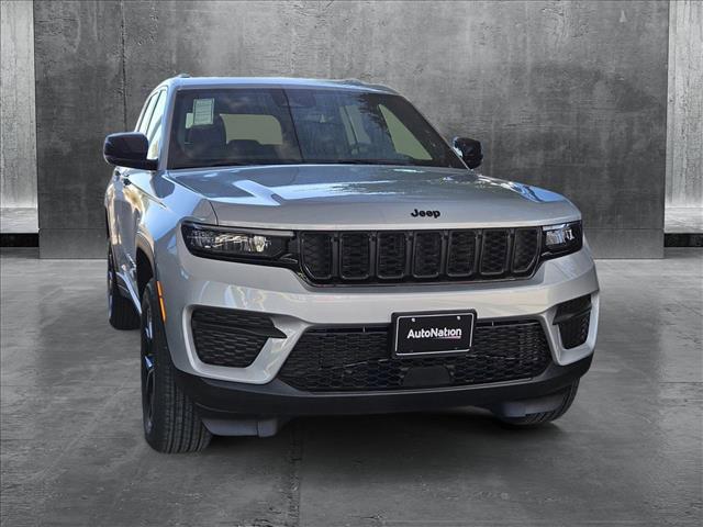 new 2025 Jeep Grand Cherokee car, priced at $38,485