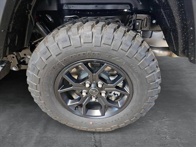 new 2025 Jeep Gladiator car, priced at $45,210