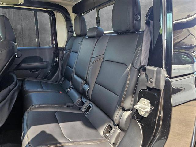 new 2025 Jeep Gladiator car, priced at $45,210