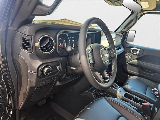new 2025 Jeep Gladiator car, priced at $40,810
