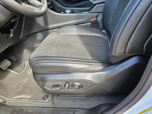 new 2025 Jeep Grand Cherokee car, priced at $40,091