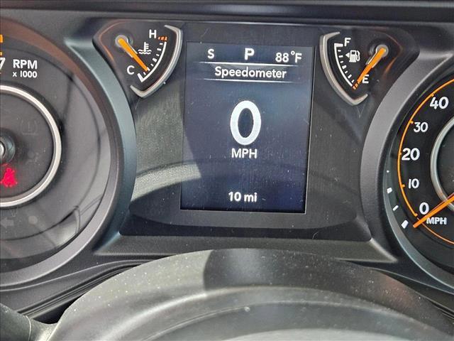 new 2025 Jeep Wrangler car, priced at $37,687