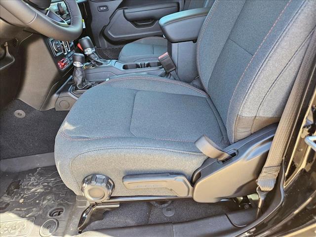 new 2025 Jeep Wrangler car, priced at $53,093