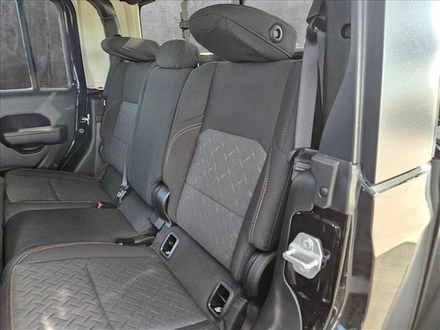 new 2025 Jeep Gladiator car, priced at $47,335