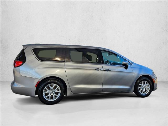 used 2017 Chrysler Pacifica car, priced at $11,995