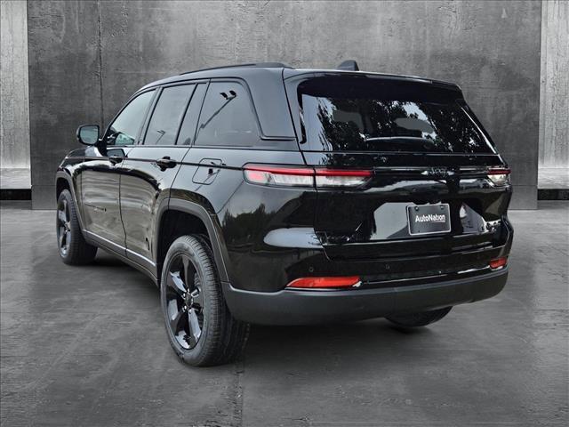 new 2025 Jeep Grand Cherokee car, priced at $45,985