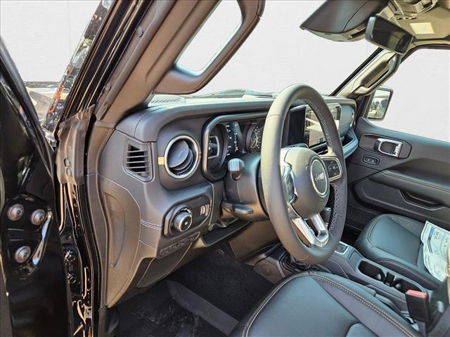 new 2025 Jeep Wrangler car, priced at $47,466