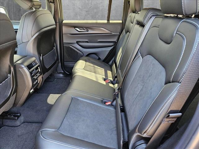 new 2025 Jeep Grand Cherokee car, priced at $40,496