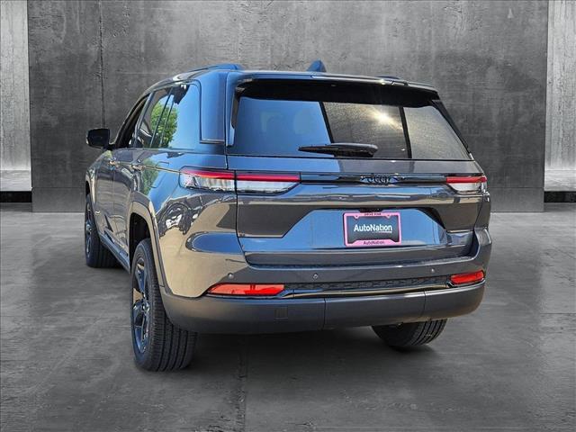 new 2025 Jeep Grand Cherokee car, priced at $40,496