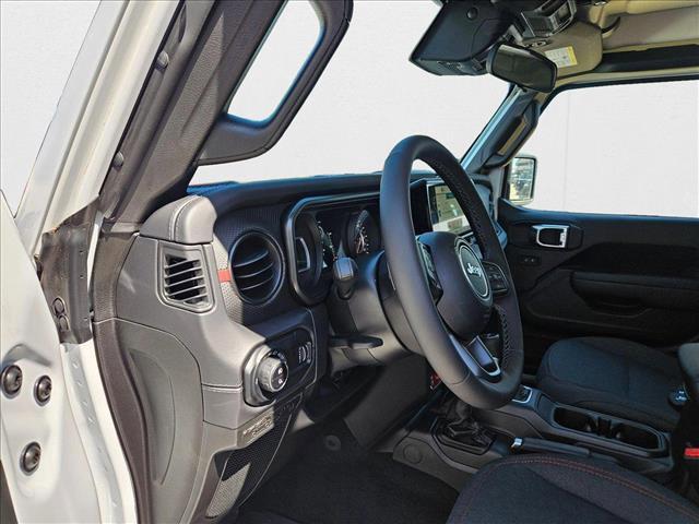 new 2025 Jeep Gladiator car, priced at $44,806