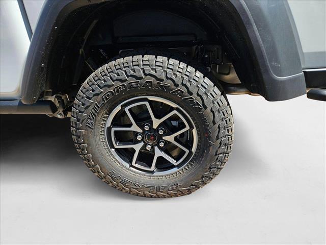 new 2025 Jeep Gladiator car, priced at $44,806