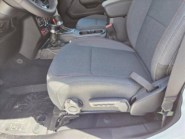 new 2025 Jeep Gladiator car, priced at $44,806