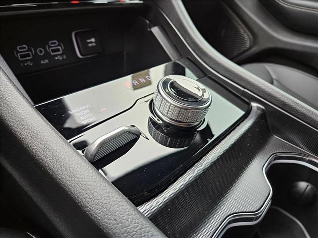 new 2025 Jeep Grand Cherokee car, priced at $42,061