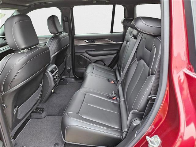 new 2025 Jeep Grand Cherokee car, priced at $42,061