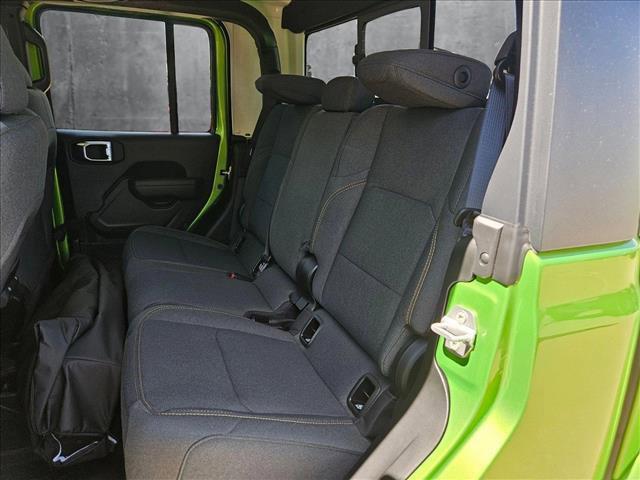 new 2025 Jeep Gladiator car, priced at $46,559