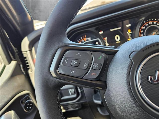 new 2025 Jeep Gladiator car, priced at $45,842