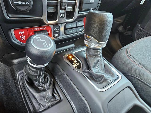 new 2025 Jeep Gladiator car, priced at $45,842