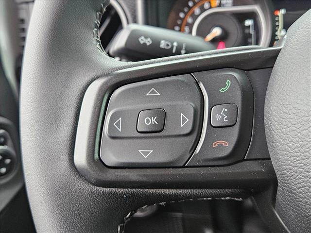 new 2025 Jeep Gladiator car, priced at $48,372