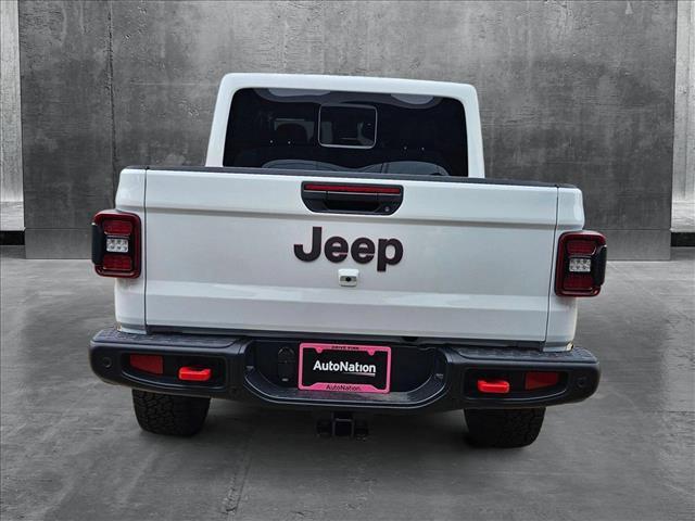new 2025 Jeep Gladiator car, priced at $48,372