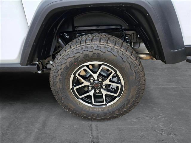new 2025 Jeep Gladiator car, priced at $48,372