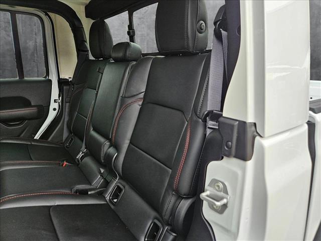 new 2025 Jeep Gladiator car, priced at $48,372