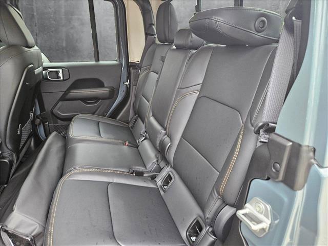new 2025 Jeep Gladiator car, priced at $43,310