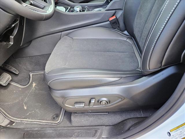 new 2025 Jeep Grand Cherokee car, priced at $40,091