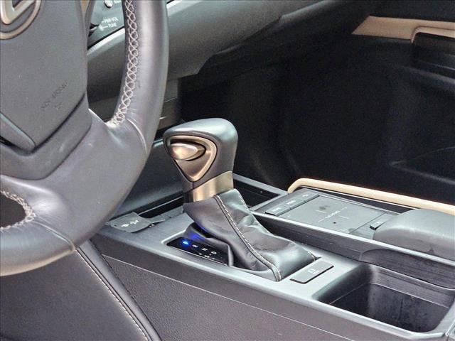 used 2019 Lexus ES 350 car, priced at $26,992