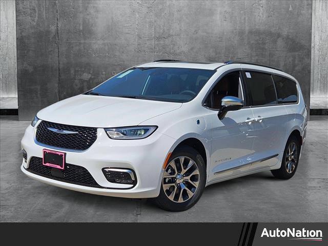 new 2025 Chrysler Pacifica car, priced at $54,352