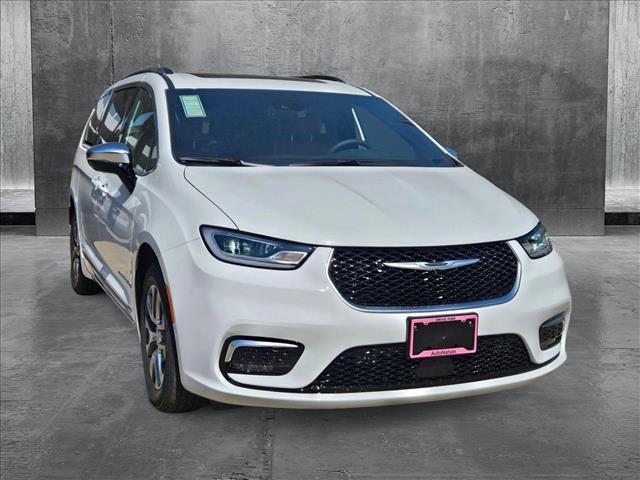 new 2025 Chrysler Pacifica car, priced at $49,452