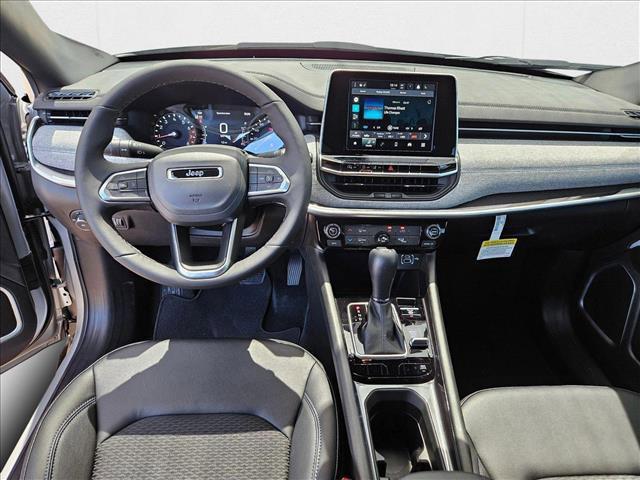 new 2025 Jeep Compass car, priced at $25,046