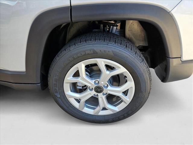 new 2025 Jeep Compass car, priced at $25,046