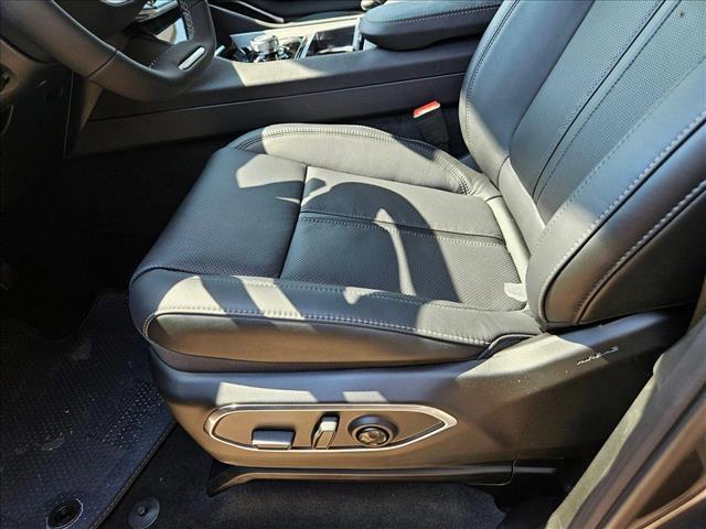 new 2025 Jeep Wagoneer L car, priced at $70,637