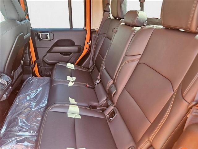 new 2025 Jeep Gladiator car, priced at $41,912