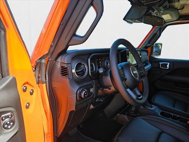 new 2025 Jeep Gladiator car, priced at $41,912