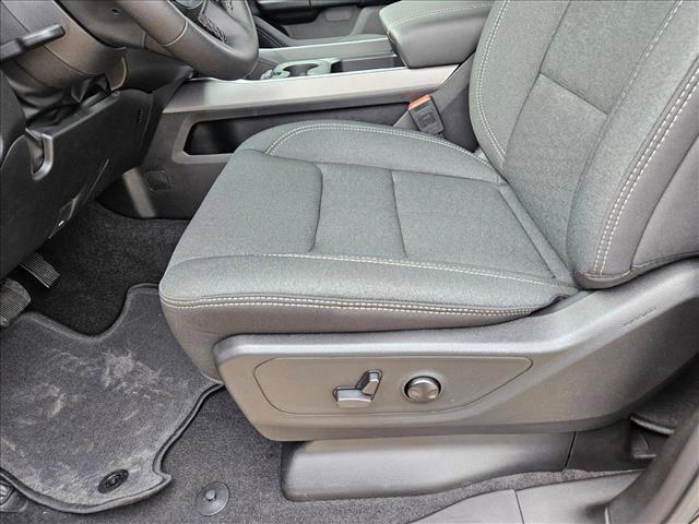 new 2025 Ram 1500 car, priced at $47,557