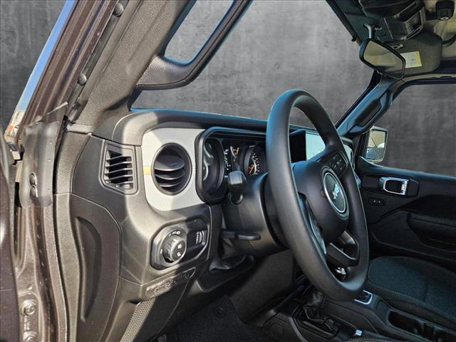 new 2025 Jeep Gladiator car, priced at $37,441