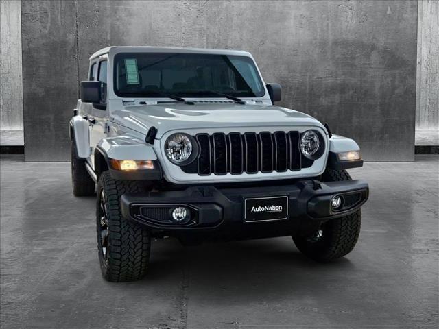 new 2025 Jeep Gladiator car, priced at $40,405