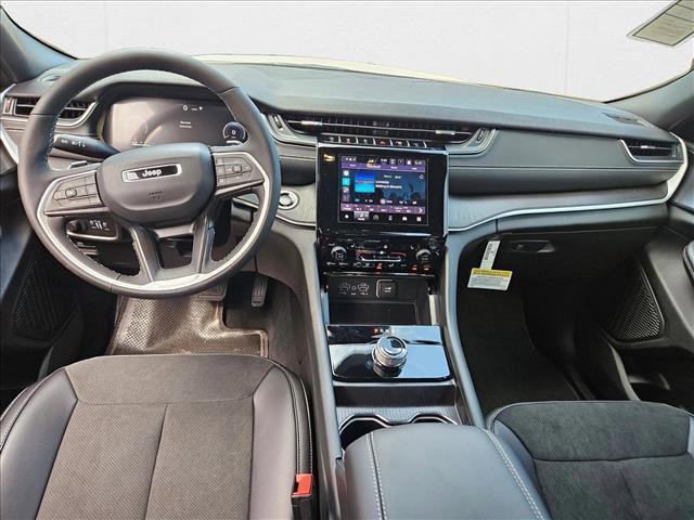 new 2025 Jeep Grand Cherokee car, priced at $39,320