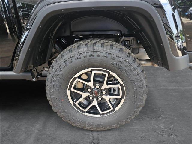 new 2025 Jeep Gladiator car, priced at $49,800